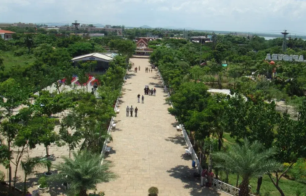 Hotel Comfort Park Attraction Pictures